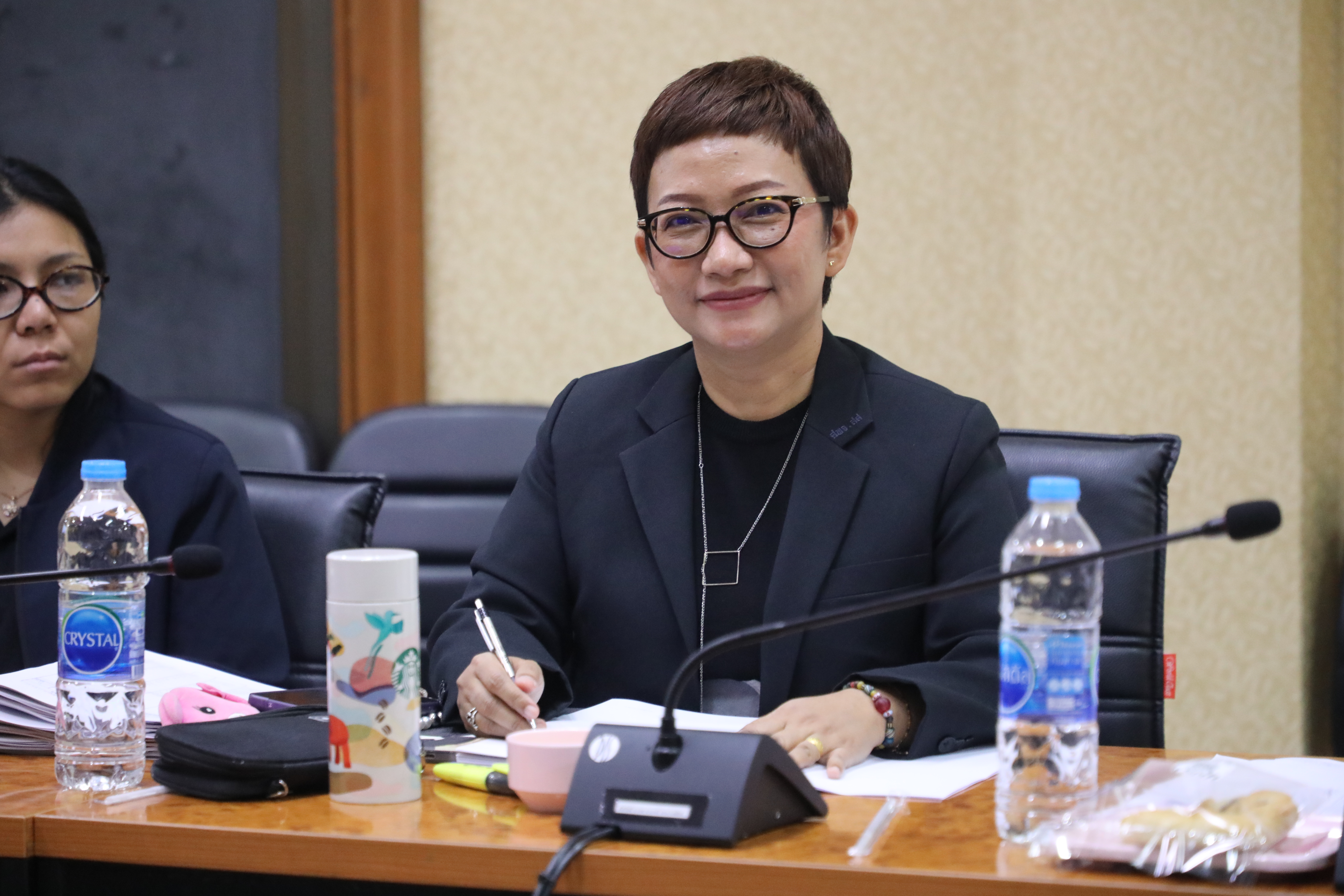 title - ส.ป.ก. ประชุมคณะทำงานศึกษาพิจารณาการแก้ไขปัญหาด้านที่ดินและหนี้สินของเกษตรกร โครงการแก้ไขปัญหาที่ดินทำกินให้แก่เกษตรกรสภาประชาชน 4 ภาค ครั้งที่ 1/2569